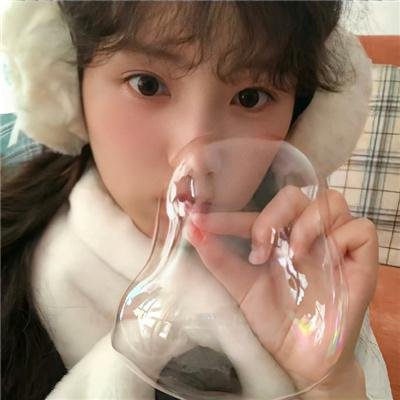 女孩罗塞玛莉